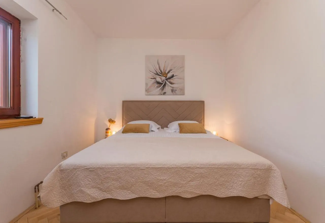 Holiday home Villa Slavica Sveti Filip i Jakov