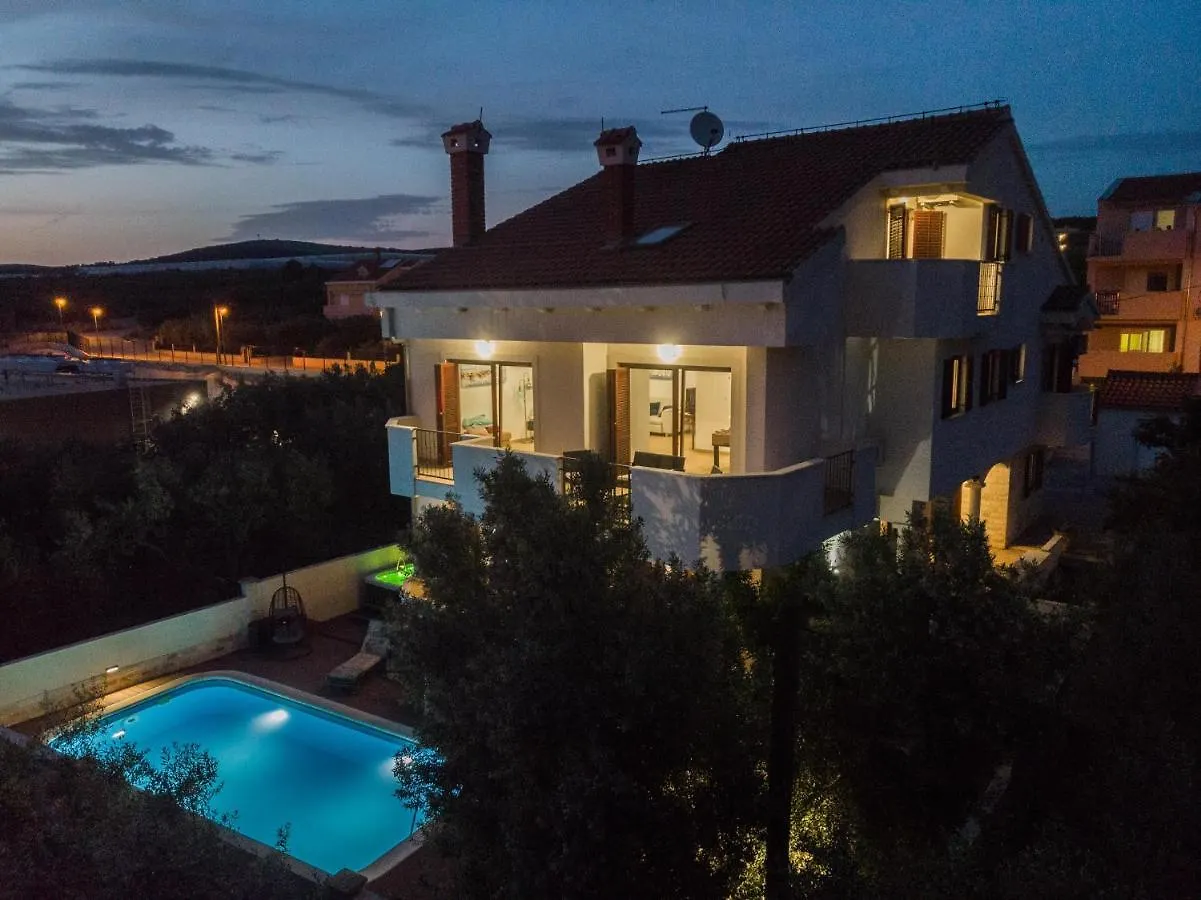 Villa Slavica Sveti Filip i Jakov