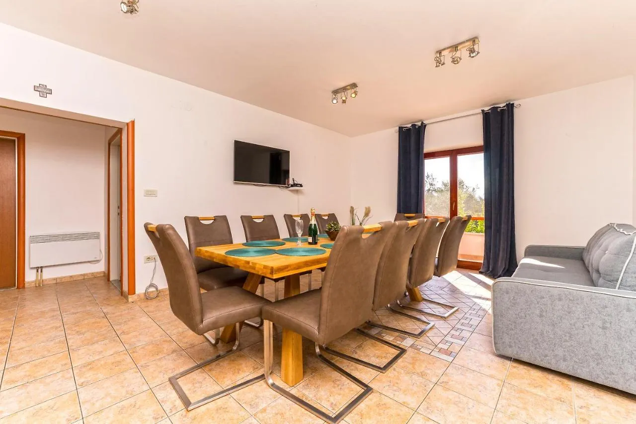 Holiday home Villa Slavica Sveti Filip i Jakov